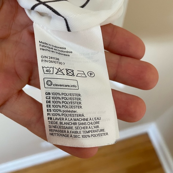 H&M Blouse - Size 8 - Picture 6 of 6